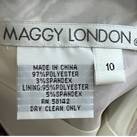 MAGGY LONDON Floral Satin Sheath Dress with Ruched Sides SZ 8 - Picture 7 of 9